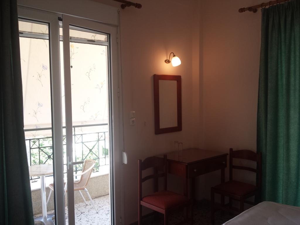 Dimitra Hotel Лутра Едипсу Екстериор снимка