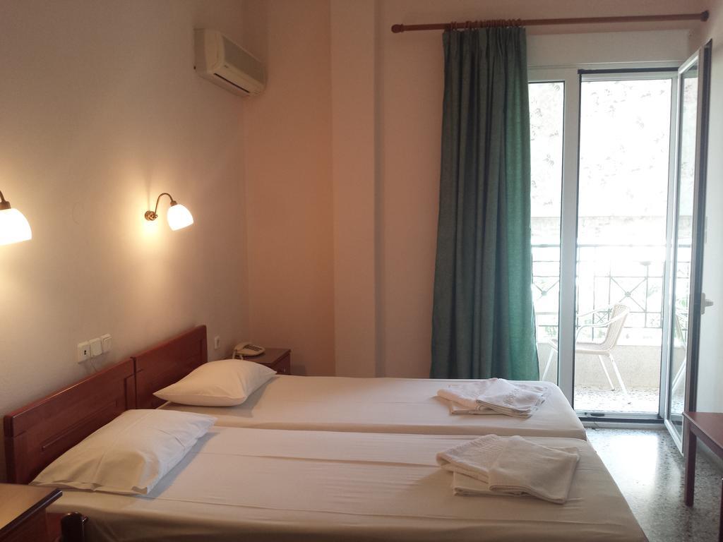 Dimitra Hotel Лутра Едипсу Екстериор снимка